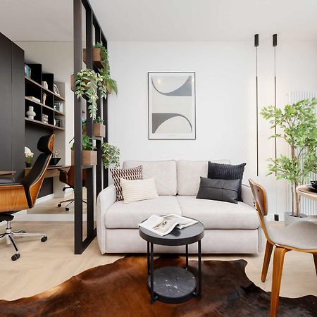 Apartment Sarmacka Wilanow With Parking, Sauna & Gym By Noclegi Renters Warsawa Bagian luar foto