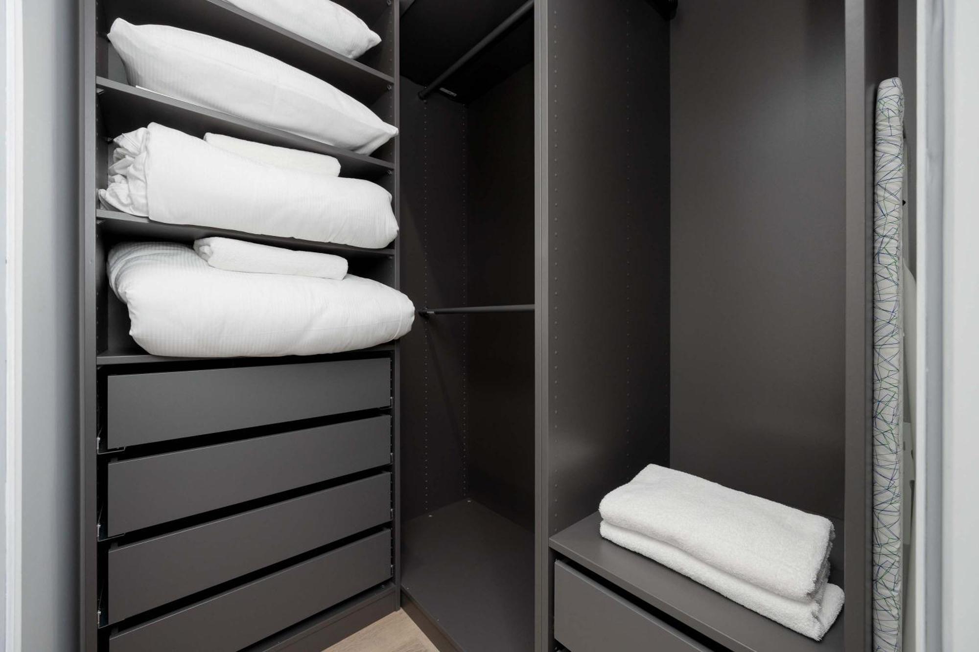 Apartment Sarmacka Wilanow With Parking, Sauna & Gym By Noclegi Renters Warsawa Bagian luar foto